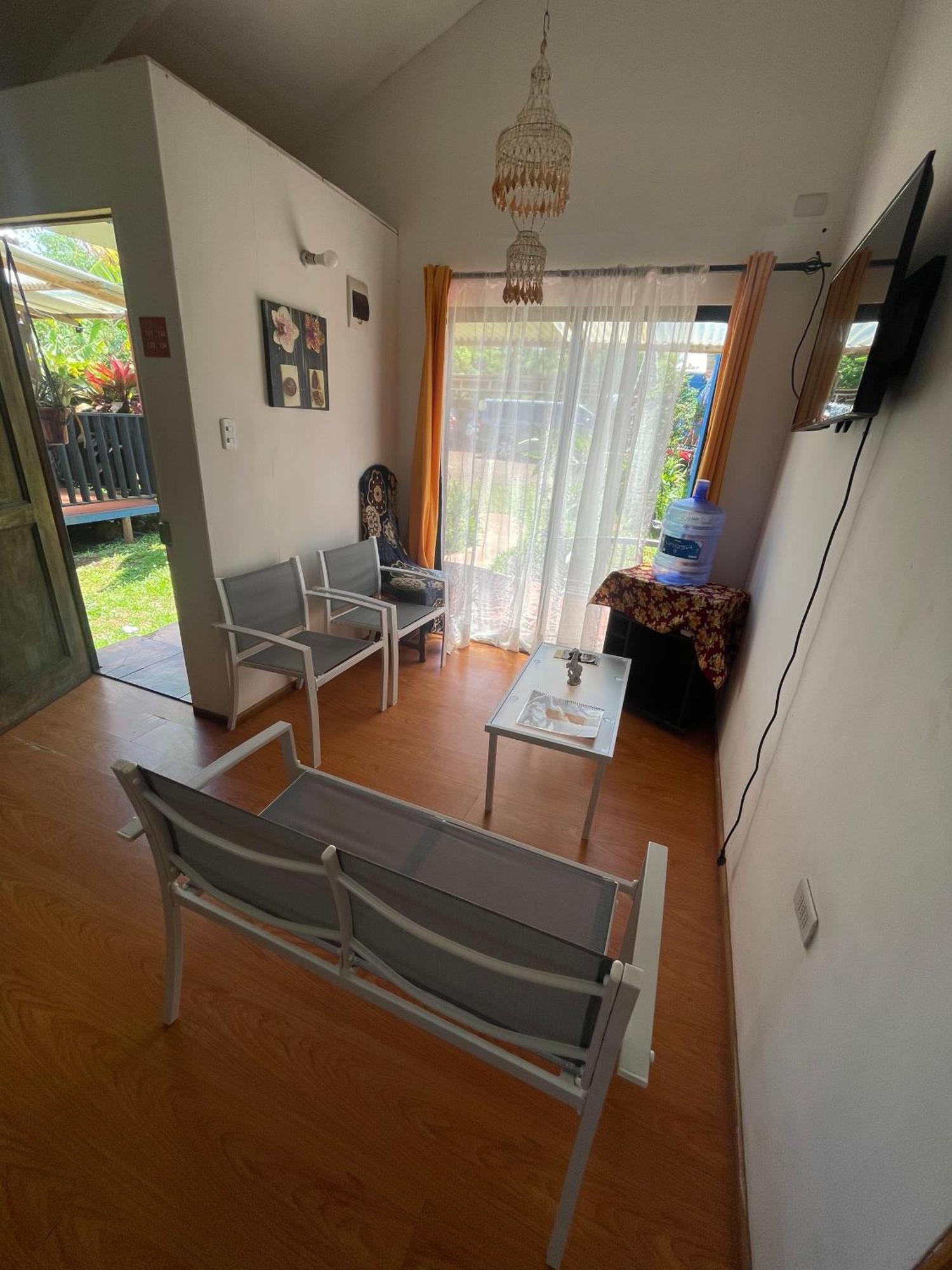Pua Vaenga Hanga Roa Exterior foto